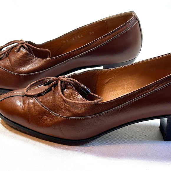 Vintage 1980s(?) CELINE Brown Leather Lace-Up Pump Size 36 US 5-1/2 - Picture 10 of 16